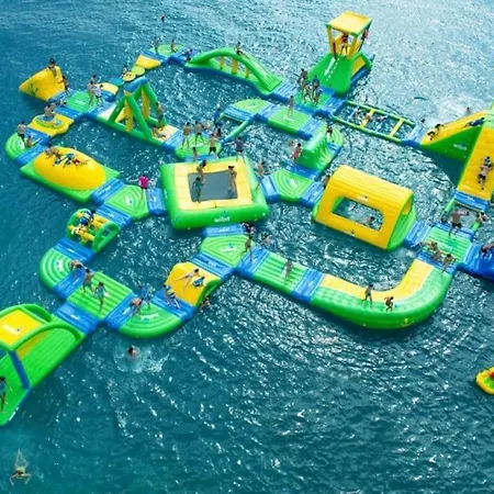 Apt/ Benalbeach Parque Acuatico דירה
