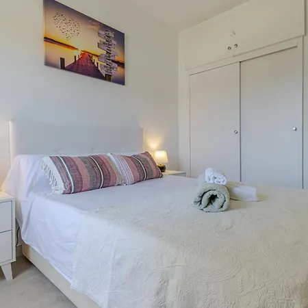 Apt/ Benalbeach Parque Acuatico דירה *